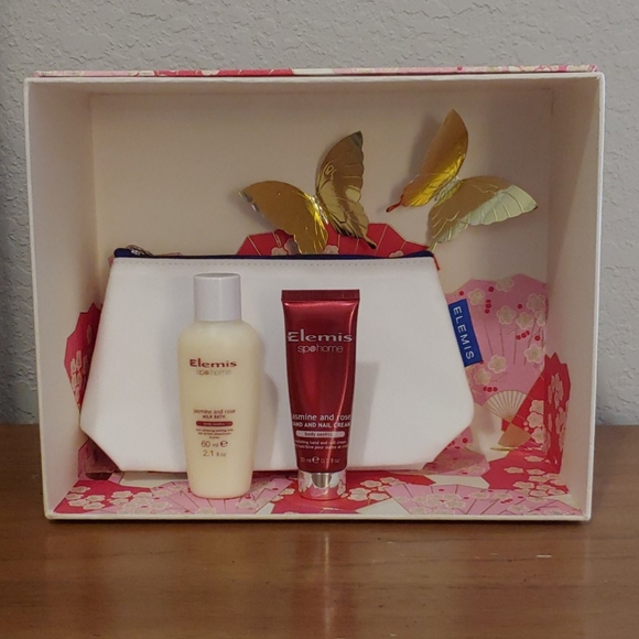 ELEMIS Other - NWOT ELEMIS BUNDLE